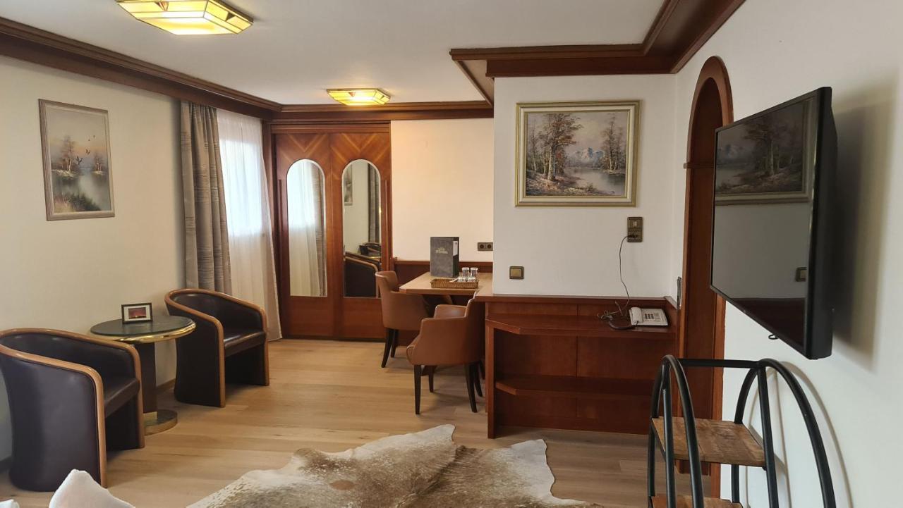 Hotel Tyrolis Zirl Εξωτερικό φωτογραφία