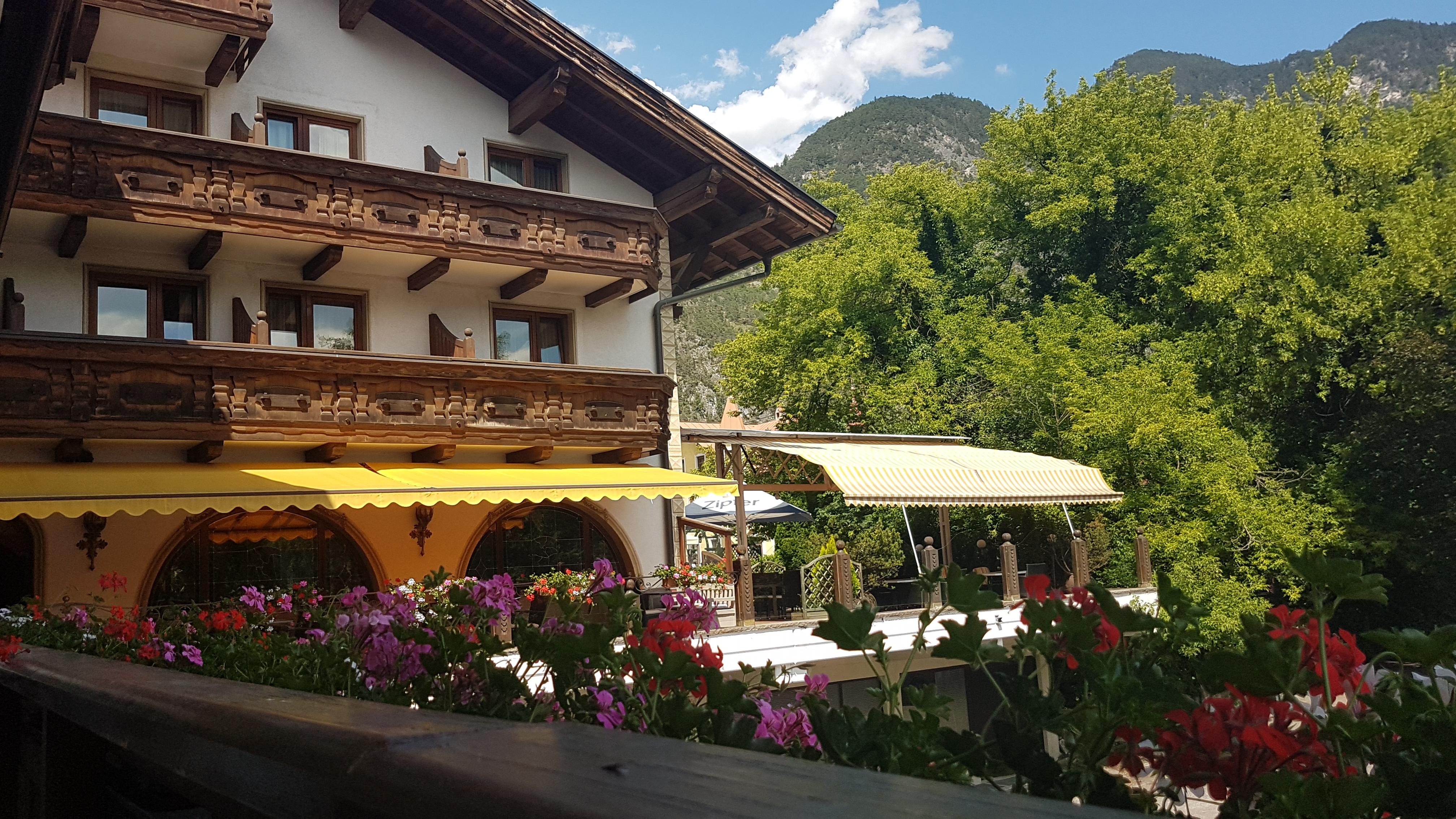 Hotel Tyrolis Zirl Εξωτερικό φωτογραφία